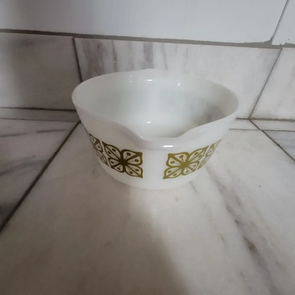 Vintage Pyrex Green Verde Square Floral Pattern Casserole Dish